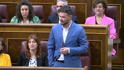 Rufián a Margarita Robles: "Su patriotismo es tóxico y quiere mal a este país"