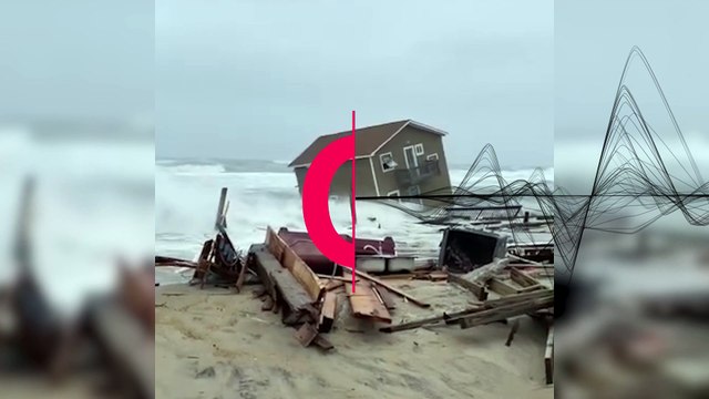 North Carolina beach house collapses into the ocean during severe coastal flooding