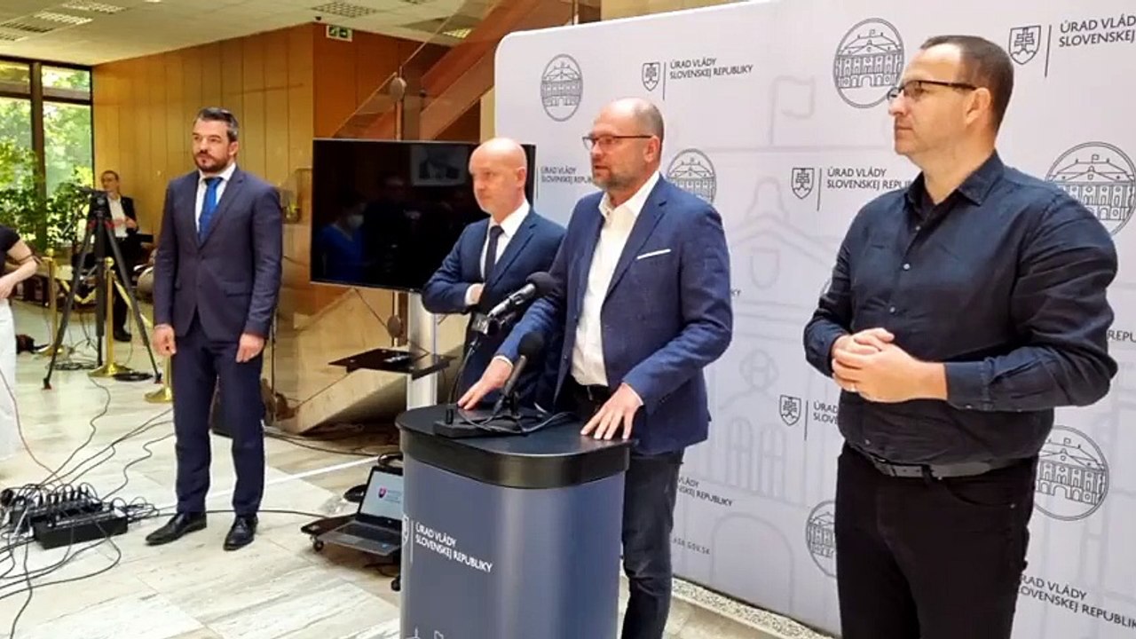 ZÁZNAM: R. Sulík: Situácia s dodávkami ropy a plynu je stabilná