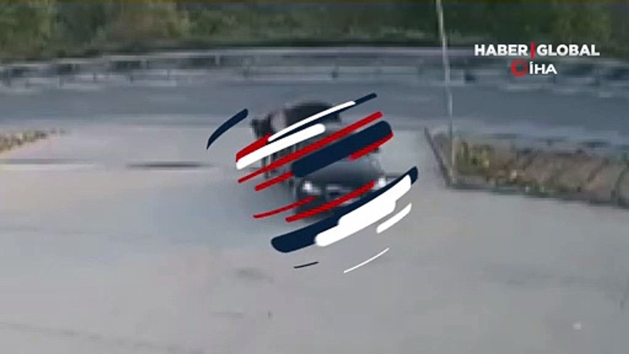 Lüks otomobille mazgalları çaldılar