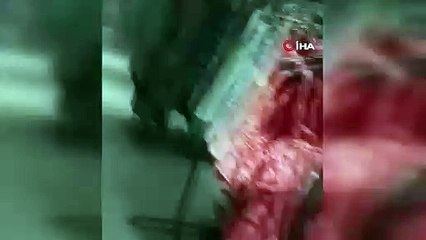 Bursa'da AVM'nin tavanı çöktü; göçük altında kalmaktan saniyelerle kurtuldular