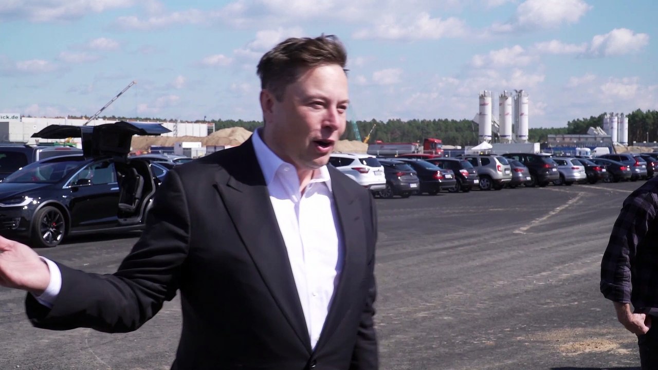 Musk pide pruebas del número de cuentas falsas de Twitter para seguir con su oferta