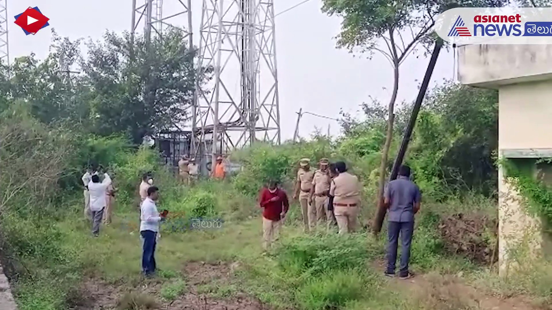 న్యాయం చేయకుంటే ఆత్మహత్యే దిక్కు... మంగళగిరిలో కడప అభ్యర్థులు నిరసన