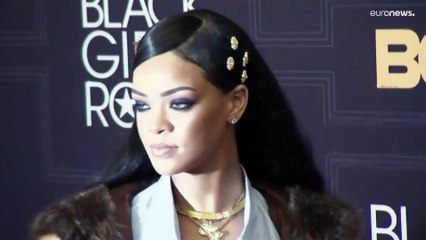 Rihanna lança a marca  de cosméticos Fenty em oito países africanos