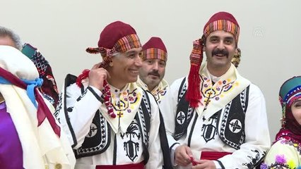 Hacettepeliler, kadının toplumdaki rolünü halk danslarıyla anlattı