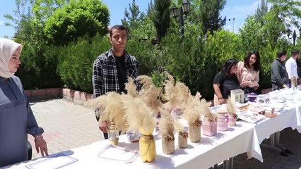 Engellilere yönelik el sanatları sergisi açıldı