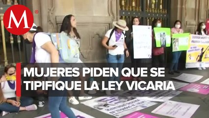 En CdMx, mujeres llevan a cabo una protesta por presunta violencia vicaria