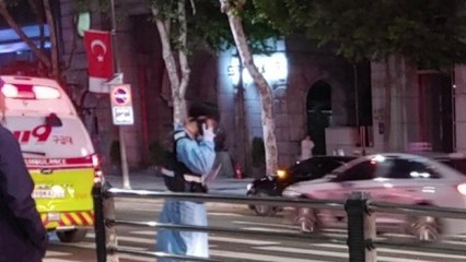 전동킥보드 함께 타다 차에 충돌...20대 남성 2명 숨져 / YTN