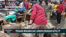 Tak Terima! Emak-Emak Ngamuk Bawa Kayu, Saat Satpol PP Bongkar Paksa Lapak Liar di Pasar Beriman