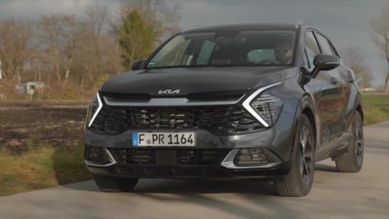 Kia Sportage in Penta Metal Driving Video