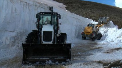 Muş'ta, mayısta 5 metre karla mücadele