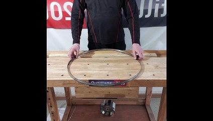 Lame de scie à ruban : comment changer le sens de coupe ?
