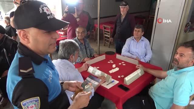 Polis iş yerlerinde ve sokakta boğulma bilgilendirmesi yaptı