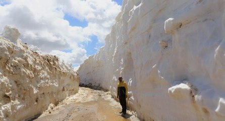 Mayıs ayında 8 metrelik kar