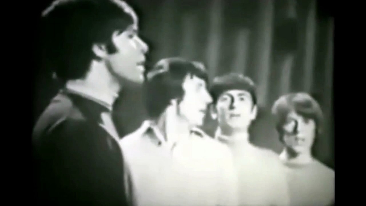 THE FELLOW NEXT TO ME by Cliff Richard and The Settlers - 1969-  + lyrics