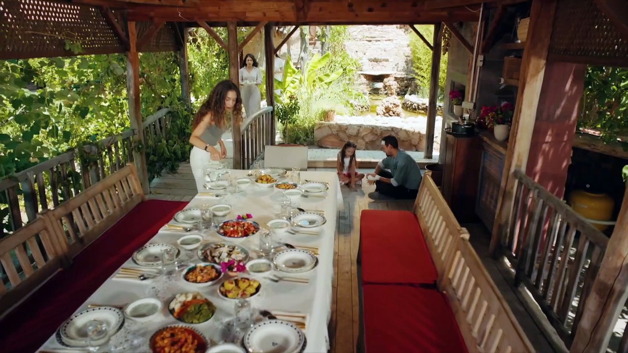 La Hija del Embajador - Sefirin Kizi - Capítulo 74 (AUDIO ESPAÑOL)