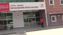 İşitme engelli karateci Sabri Kıroğlu, kazandığı olimpiyat madalyalarının gururunu yaşıyor