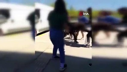 Yine Esenyurt, yine olay! Bu sefer liseliler ortalığı savaş alanına çevirdi