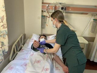 Pandeminin kahramanları hemşireler anlattı: "Bakkal 'Bize siz bulaştırıyorsunuz' dedi, içeri almadı"