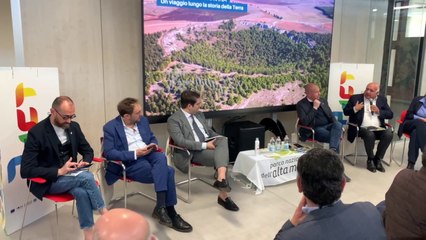 Puglia, Lopane presenta guida "Parco Nazionale dell'Alta Murgia"
