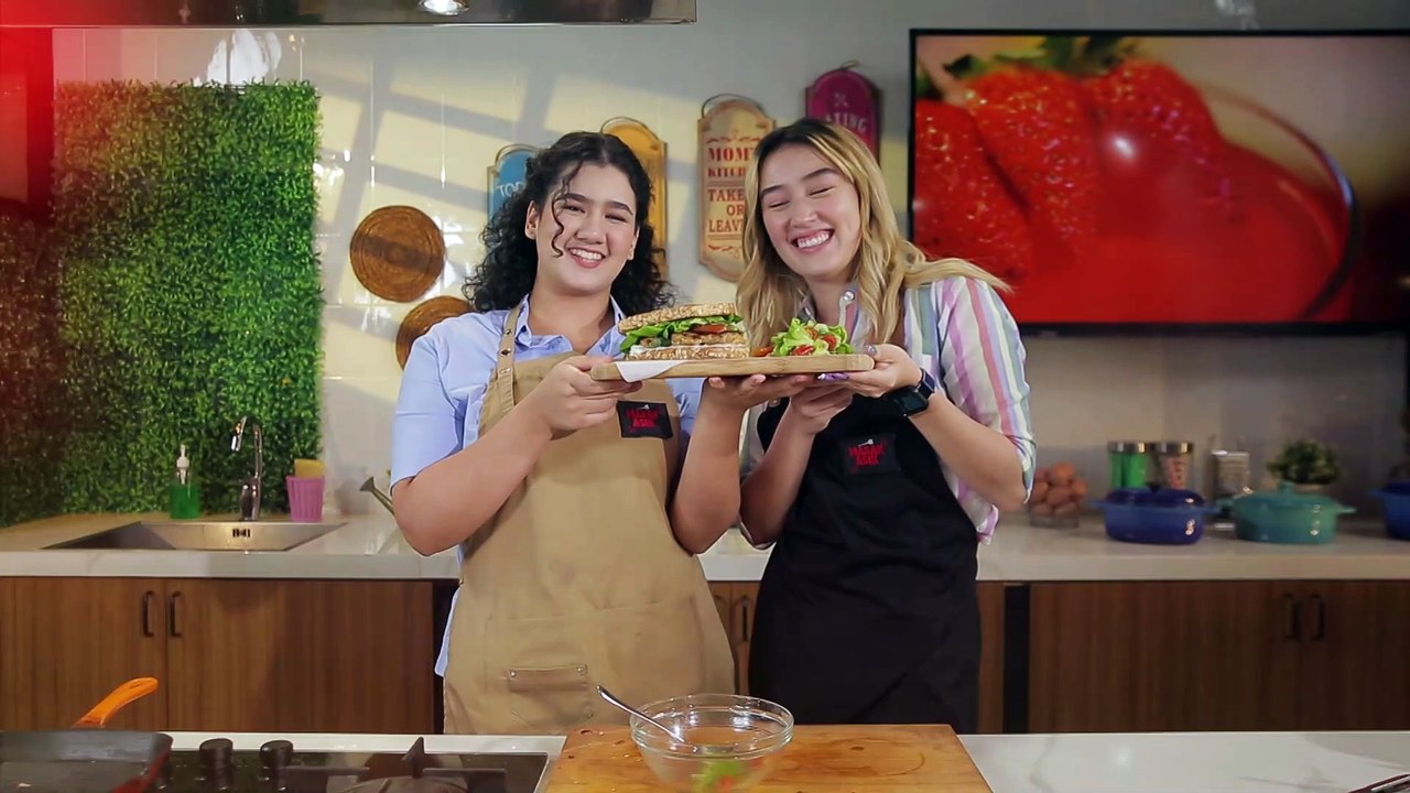 Grilled Chicken Sandwich & Cookies and Cream Ice Cream Choux