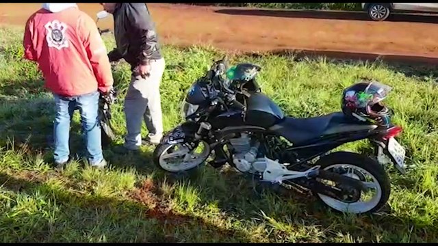 Motos se envolvem em acidente na BR-277, nas proximidades do Viaduto da Rua Olindo Periolo