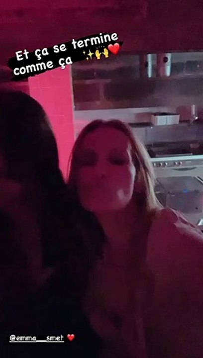 Estelle Lefébure a fêté son anniversaire en compagnie de sa fille Emma et de ses amis. @ Instagram / Estelle Lefébure