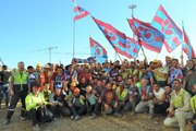 Akkuyu NGS inşaatında çalışan işçiler Trabzonspor'un şampiyonluğunu kutladı