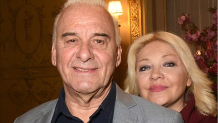GALA VIDÉO - Michel Fugain et sa deuxième femme, Sanda : ces épreuves qu’ils ont dû surmonter