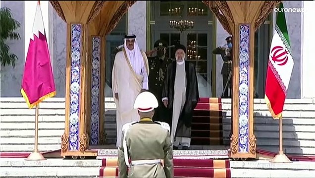 شاهد: أمير قطر يلتقي الرئيس الإيراني في مستهل زيارته لطهران