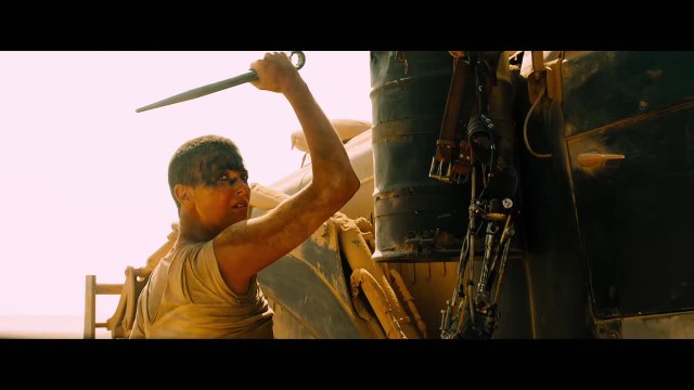 Mad Max Fury Road - Bande Annonce Officielle 3 (VF) - Tom Hardy Charlize Theron (2)