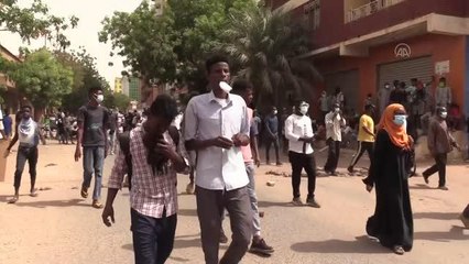 Sudan'da sivil yönetim talebiyle gösteri düzenlendi