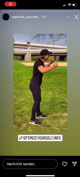 Lauch denkt er ist Fitnesstrainer