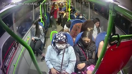 Halk midibüsünde rahatsızlanan yolcu hastaneye yetiştirildi