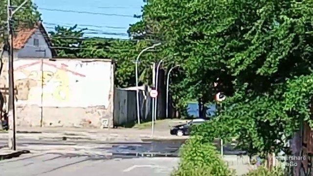 Airbus A321 PT-XPI vindo de Salvador e Airbus A320NEO PR-YRE vindo de Campinas