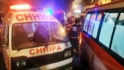 Pakistan'da bombalı saldırı: 1 ölü 13 yaralı