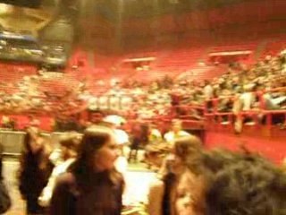 Tokio Hotel Concert - Entrée dans la salle - 09.03.08