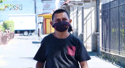 mqn- Pese a discapacidad Dennis hace mandados a quienes más necesitan ayuda-120522
