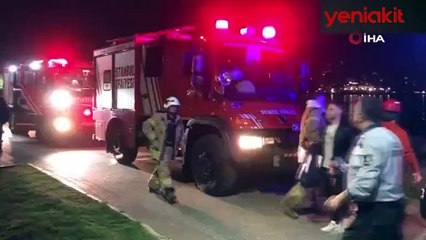 Kadıköy Sahili'nde kayalıklara sıkışan kişi kurtarıldı