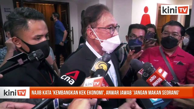 Najib kata 'kembangkan kek ekonomi', Anwar jawab 'jangan makan seorang'