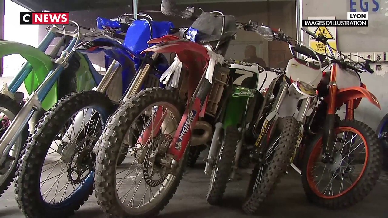 Rodéos urbains : Gérald Darmanin hausse le ton