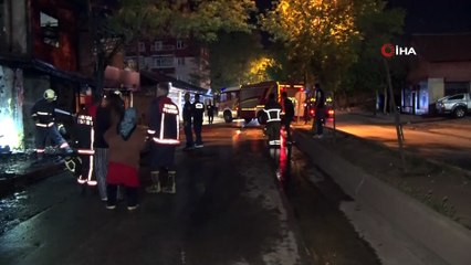 Ankara’da 2 katlı gecekonduda yangın çıktı: Evdeki yaşlı kadını komşuları kurtardı