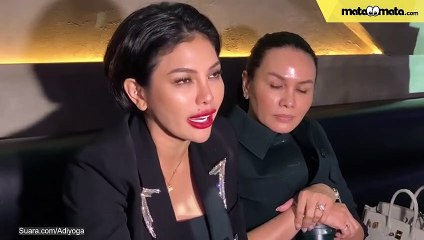 Dipacari Mantan Pebalap MotoGP John Hopkins, Nikita Mirzani Singgung Kekayaannya