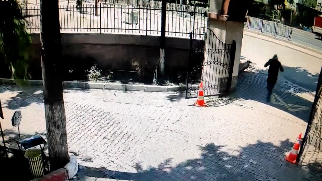 Mersin’de kap-kaç zanlısını kamera görüntüsü ele verdi