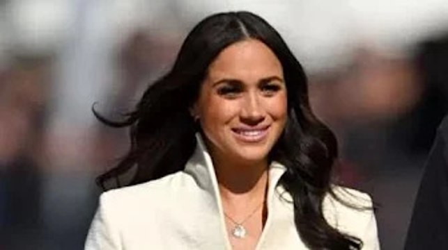 Meghan Markle prend la parole pour les mères qui travaillent surmenées et qui « épaulent tellement »