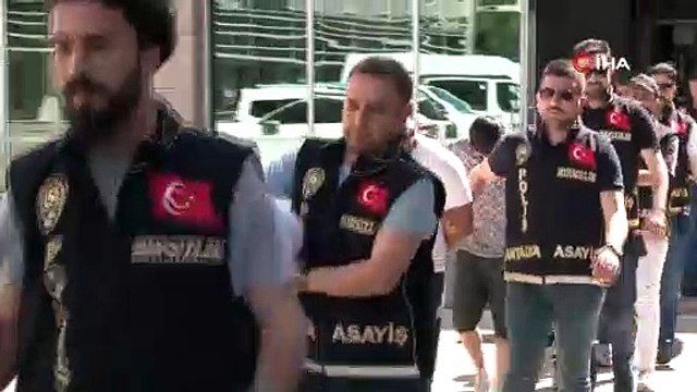 Pişkin hırsız pes dedirtti: ''Çek çek Antalya Yakışıklı görsün''