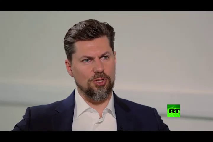 الوعي الأحادي والثنائي والثلاثي: رؤية البروفسور سافيلييف