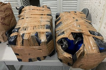 Polícia Civil prende casal de São Bento com 105 tabletes de maconha na mala do carro em Pombal