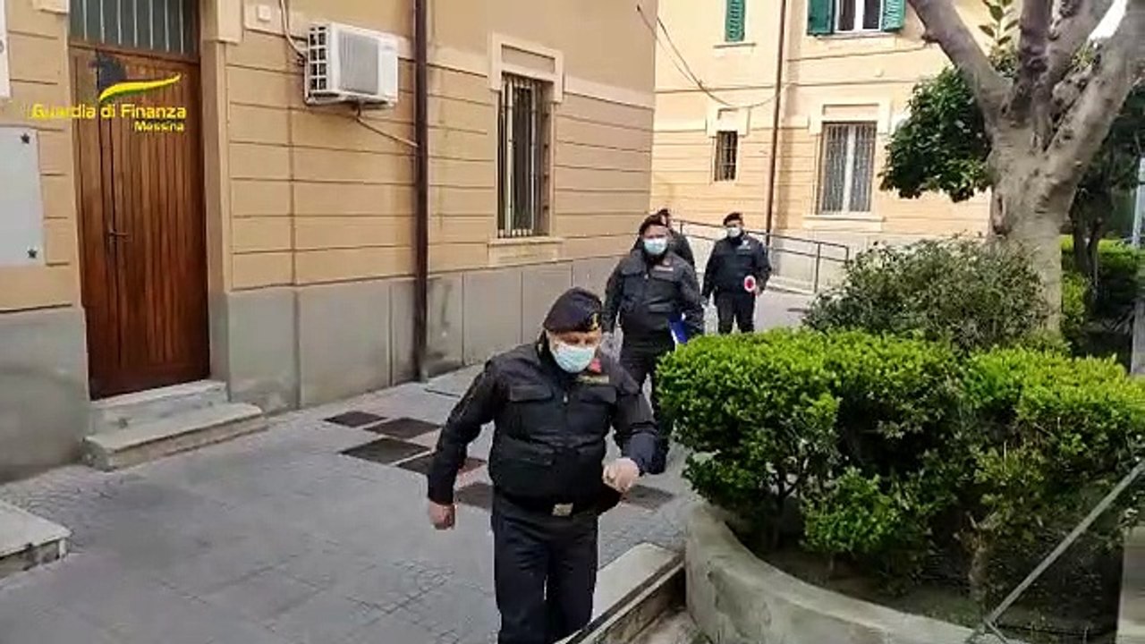 Messina, controlli al Giro d'Italia: sequestrati 4.300 gadget non conformi