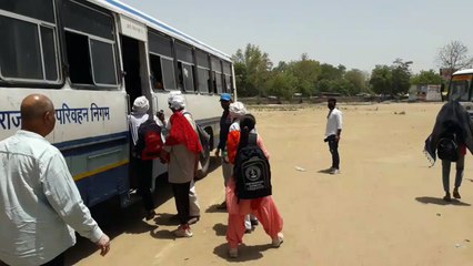 जानिए दैनिक यात्रियों को क्यों आना पड़ा इंदिरा मैदान